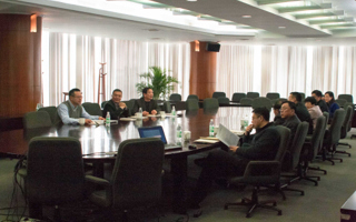 学院党政领导班子召开党的群众路线教育实践活动专题学习讨论会