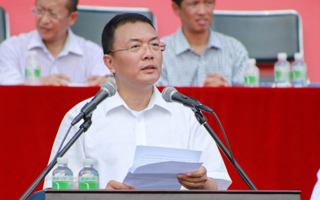 开启新希望  承载新梦想——2014—2015学年开学典礼暨2014级新生军训总结大会隆重举行