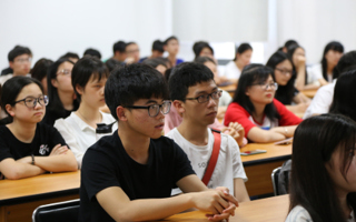 beat365教务部组织四六级考前专题讲座