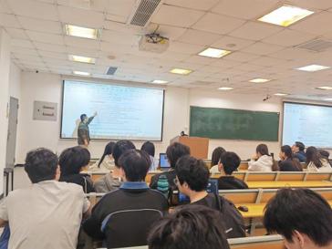 人工智能专业面向大三学生举办实习和就业指导讲座活动