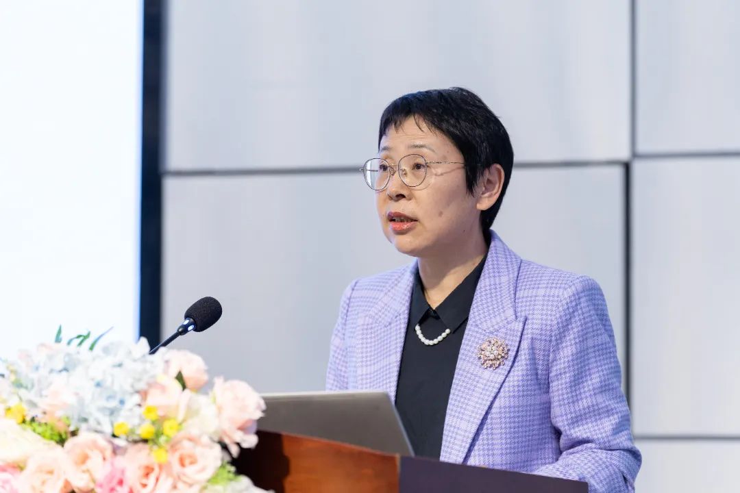 6b541dbb762541a89a1b7f7ac16b5272.jpg 6b541dbb762541a89a1b7f7ac16b5272.jpg