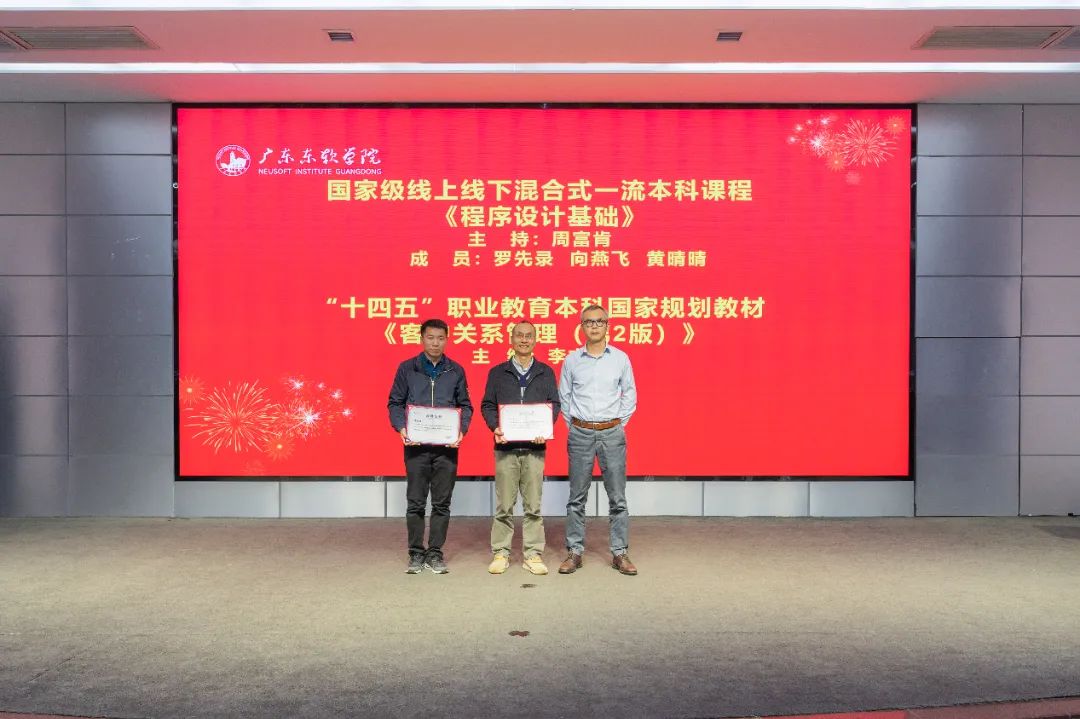 8f92a26b7f264a48a71c5595d6be71c9.jpg 8f92a26b7f264a48a71c5595d6be71c9.jpg