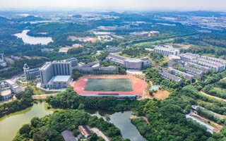 #beat365中文唯一官网# 这是谁家的学校这么漂亮啊～