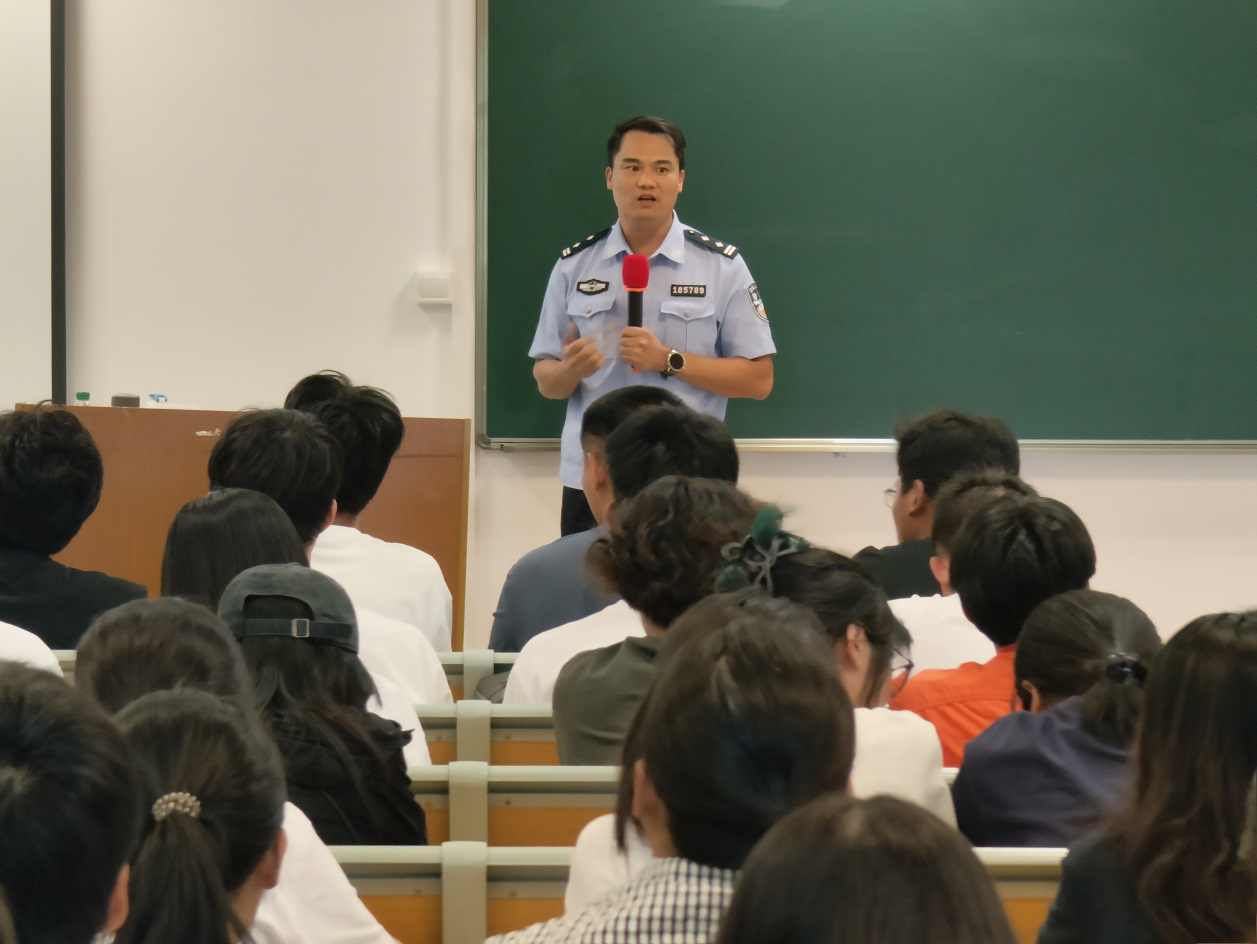 beat365开展普法知识讲座和安全技能培训