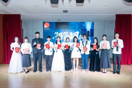 勇敢表达，你就是冠军！