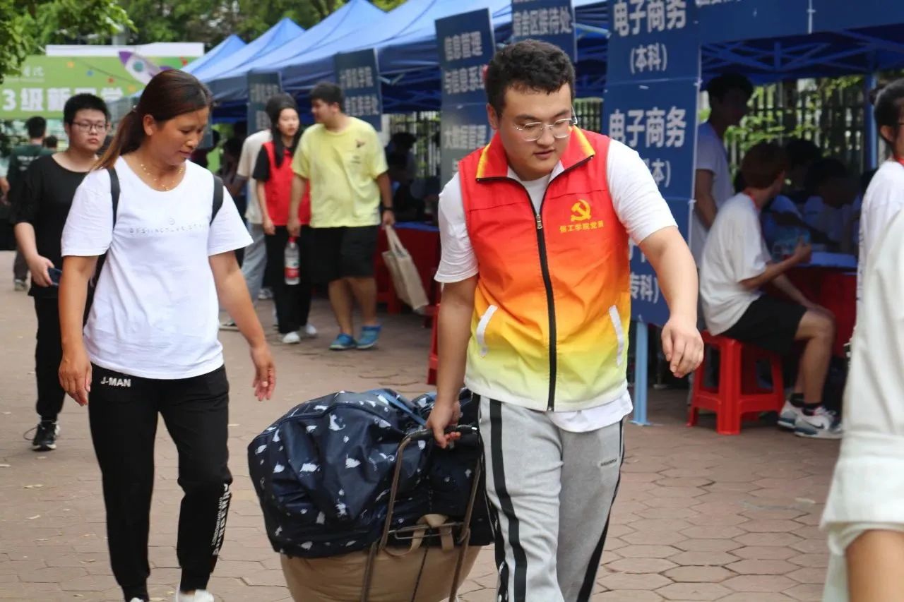 49dfec1e29334615a9b545acf6b98615.jpg 49dfec1e29334615a9b545acf6b98615.jpg